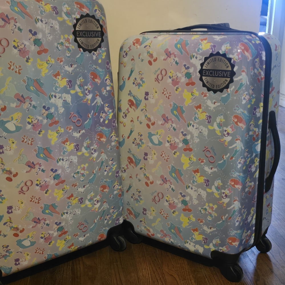 Disney100 luggae - Picture 4 of 10